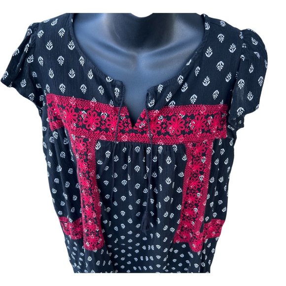 🌸4/$30🌸 Boho style black print with red embroidery peasant dress - Picture 1 of 9